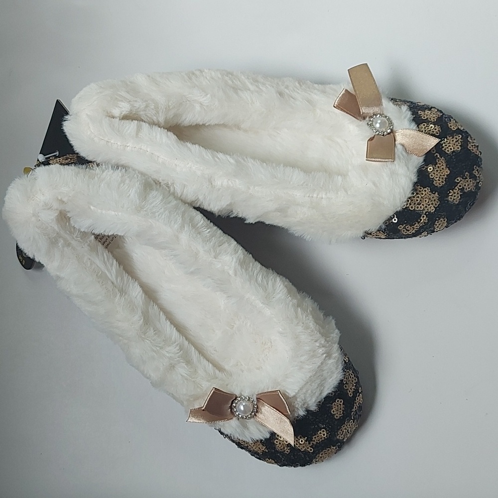 Oooh Geez! Slippers, size 5-6, new